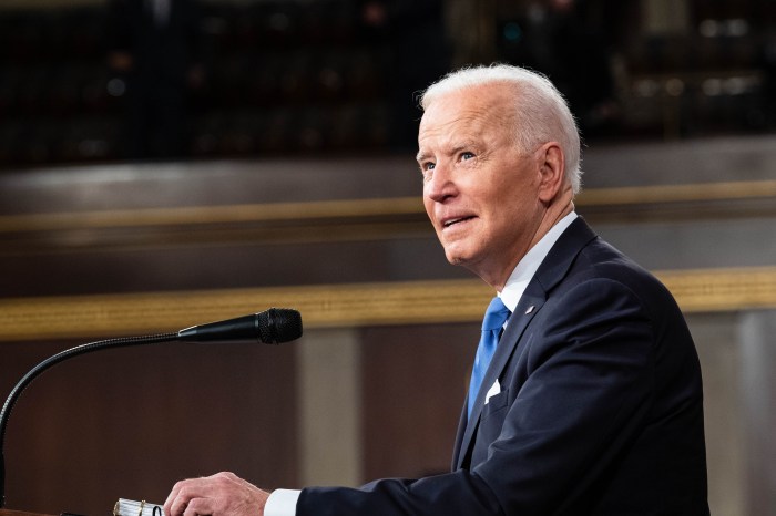 Dunia hari ini joe biden mundur dari pencalonan presiden amerika serikat