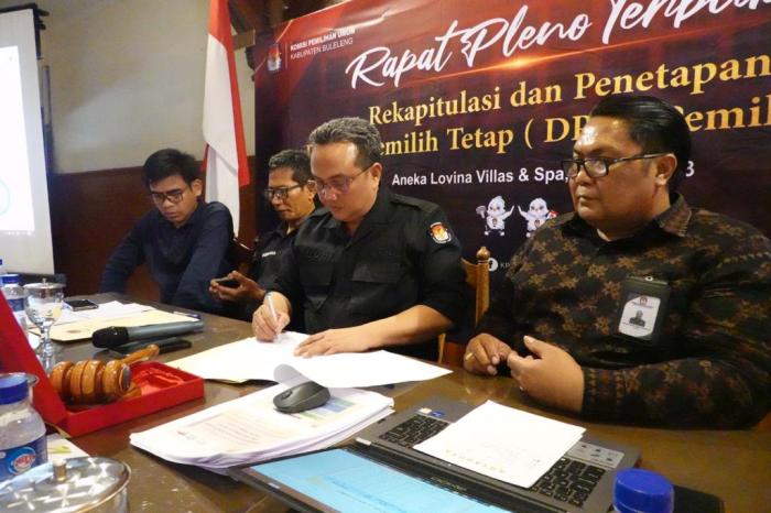 Kpu buleleng minta paslon pilkada 2024 batasi apk berbahan plastik