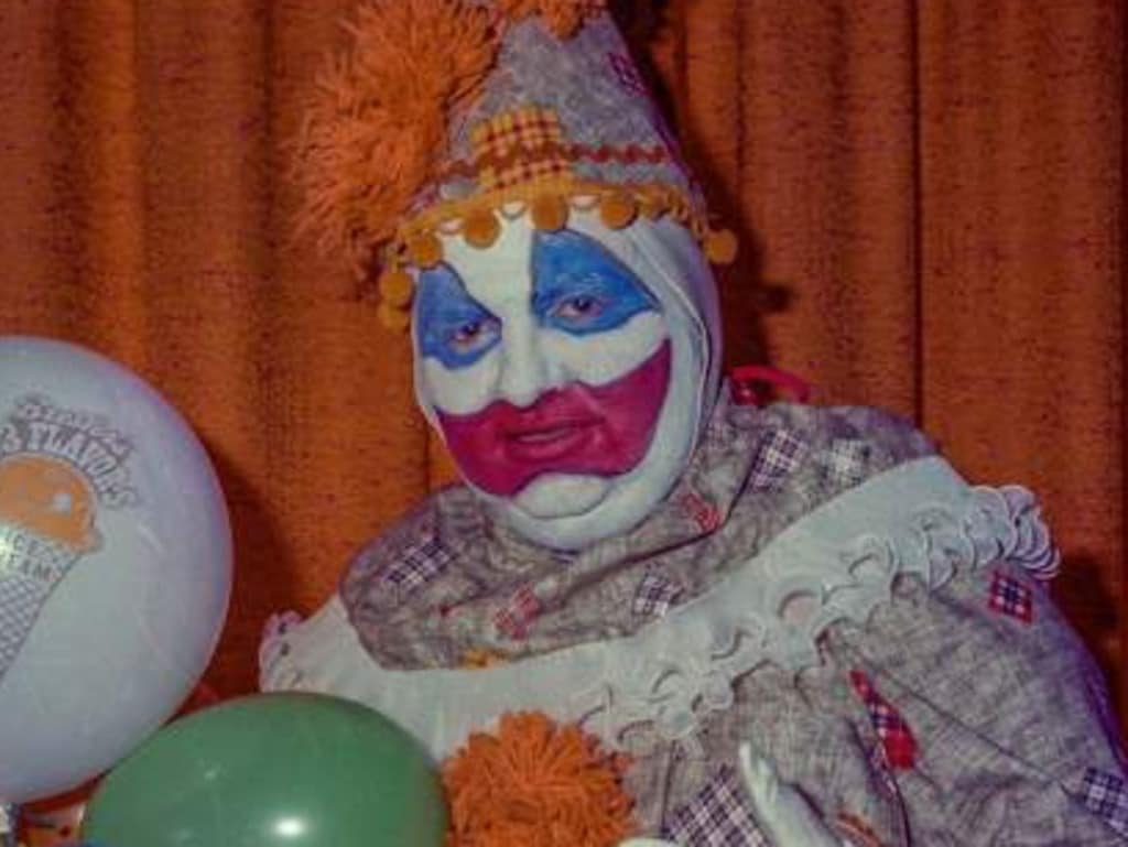 Gacy Badut Siang Pemurah Malam Pembunuh