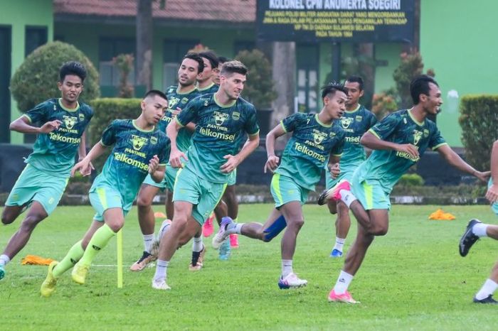 Persib Vs Lions City Sailors, Maung Tak Main Buruk di AFC