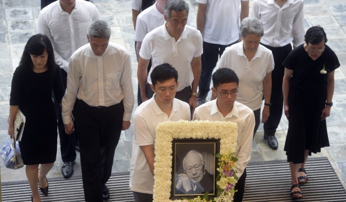 CHUTOGEL - Apa yang terjadi setelah cekcok anak Lee Kuan Yew?